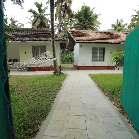 Prakruthi Residency Munroeisland Apartment Mundrothuruth ภายนอก รูปภาพ