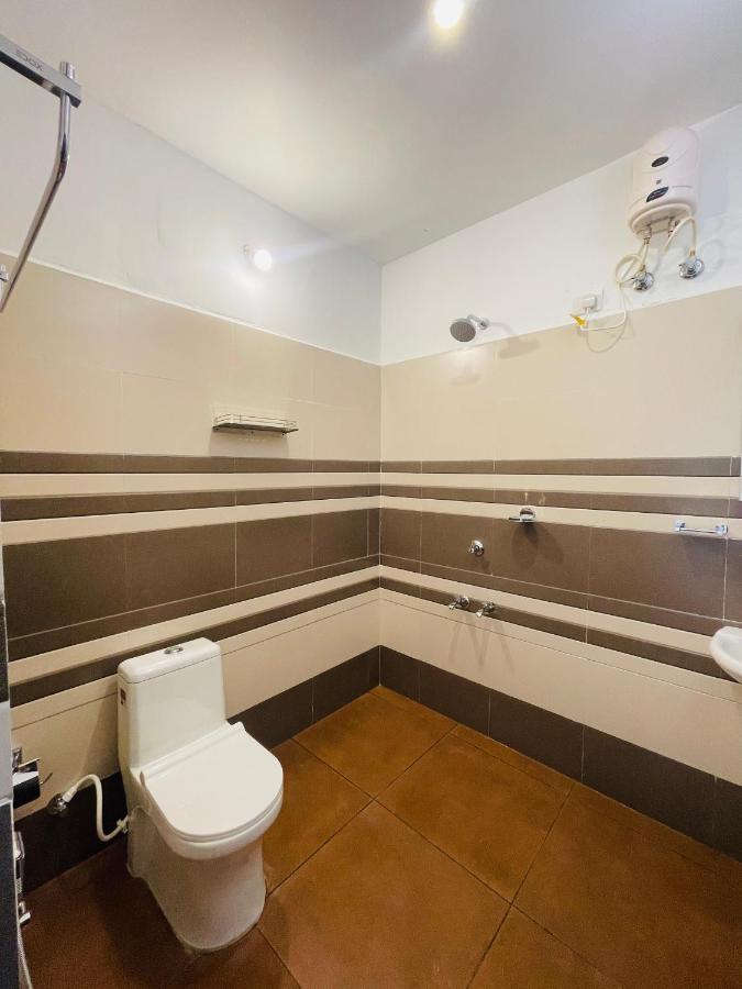 Prakruthi Residency Munroeisland Apartment Mundrothuruth ภายนอก รูปภาพ