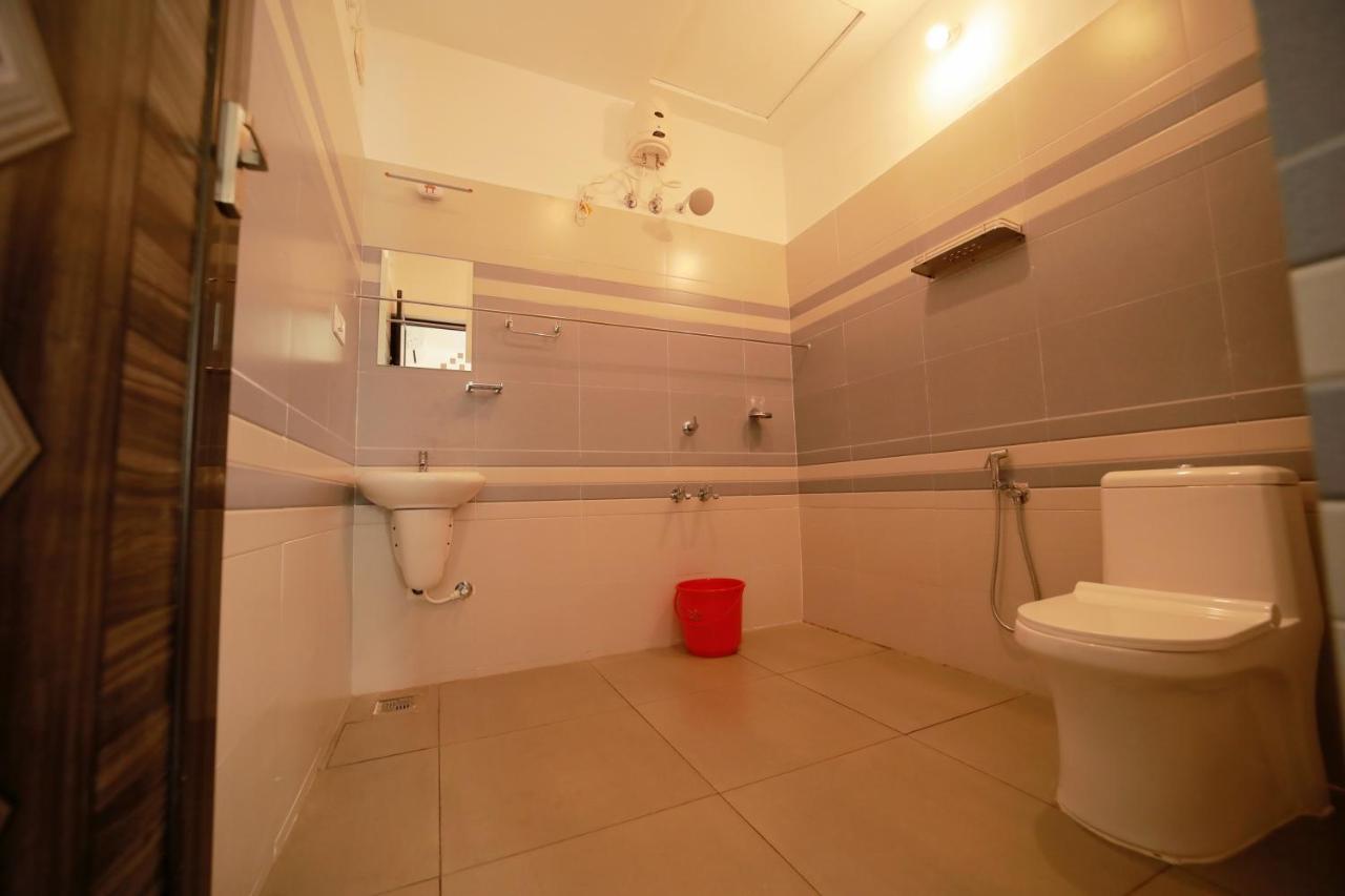 Prakruthi Residency Munroeisland Apartment Mundrothuruth ภายนอก รูปภาพ