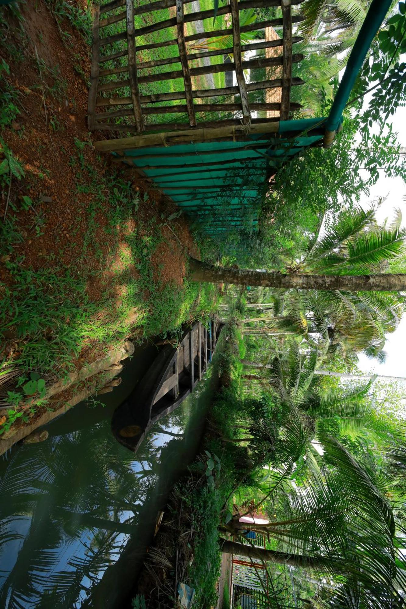 Prakruthi Residency Munroeisland Apartment Mundrothuruth ภายนอก รูปภาพ