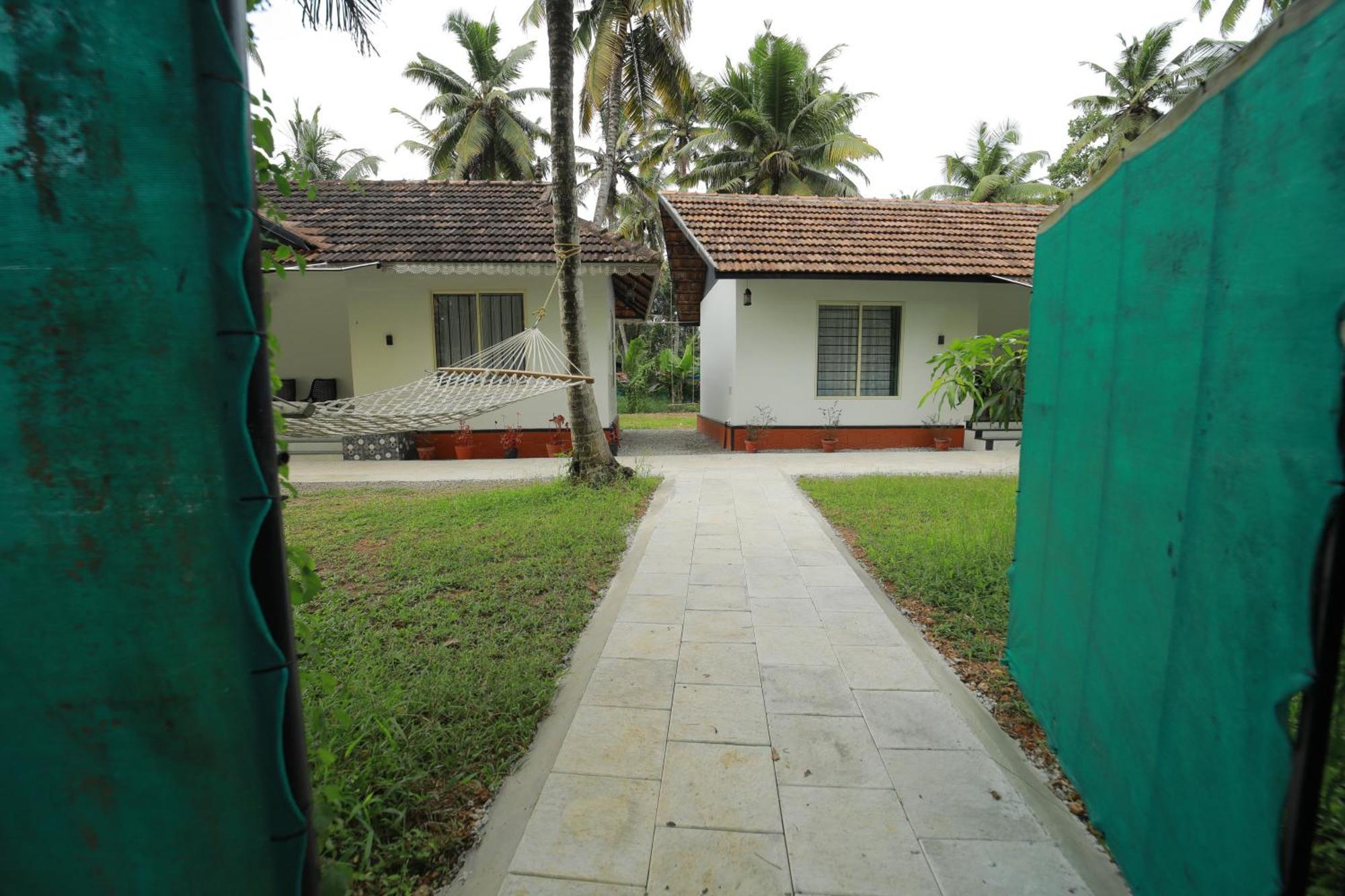 Prakruthi Residency Munroeisland Apartment Mundrothuruth ภายนอก รูปภาพ